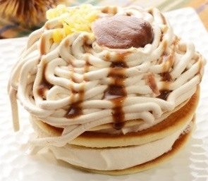 Uchi Cafe’ SWEETS モンブランのクリームパンケーキ