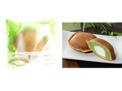 Uchi Cafe’ SWEETS どらもっち お抹茶＆ホイップ