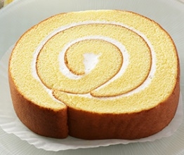 ヨード卵光のロールケーキ
